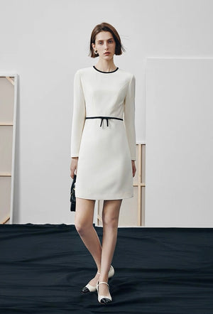 Elegant long sleeve contrast-trim dress for petites