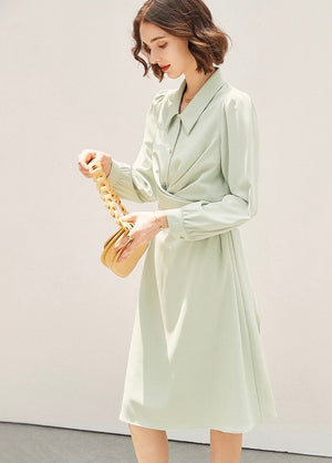 Tailored vintage-style dress in soft green