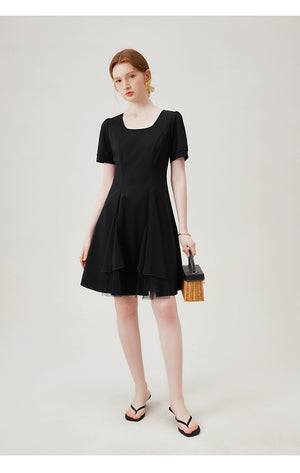 Hidden back zipper detail of cotton A-line dress