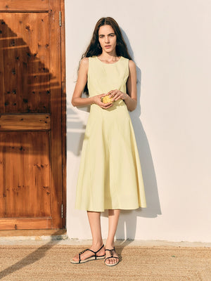 Taileroom clean panel dress for petite women