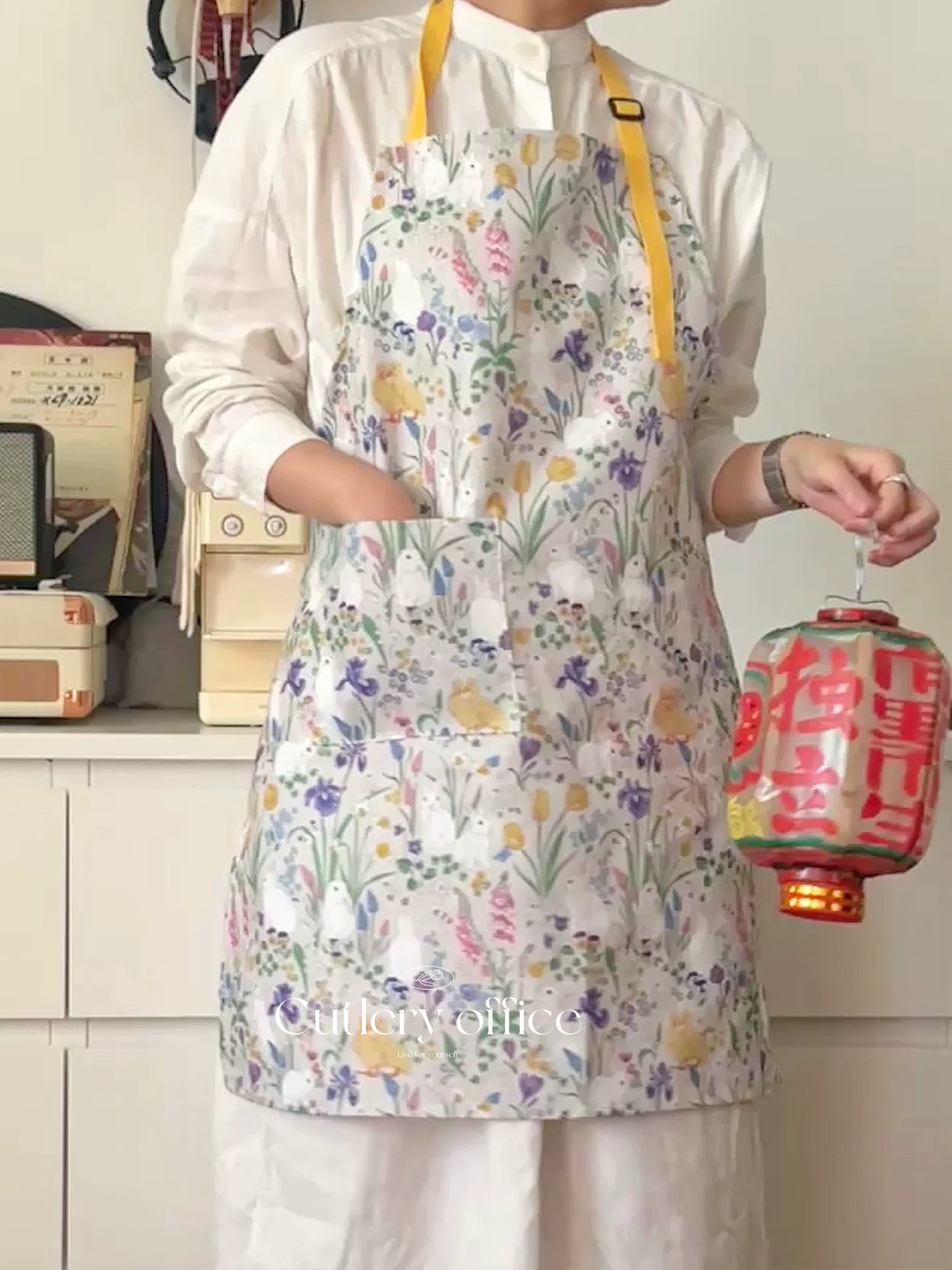 Cutlery French Monet Garden Rabbit Print Apron Home Kitchen Oil-resistant Waterproof Adjustable Cover