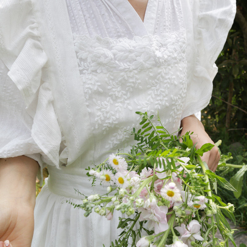 French Vintage Ruffled White Apron, Lolita-Style Florist Cafe Workwear