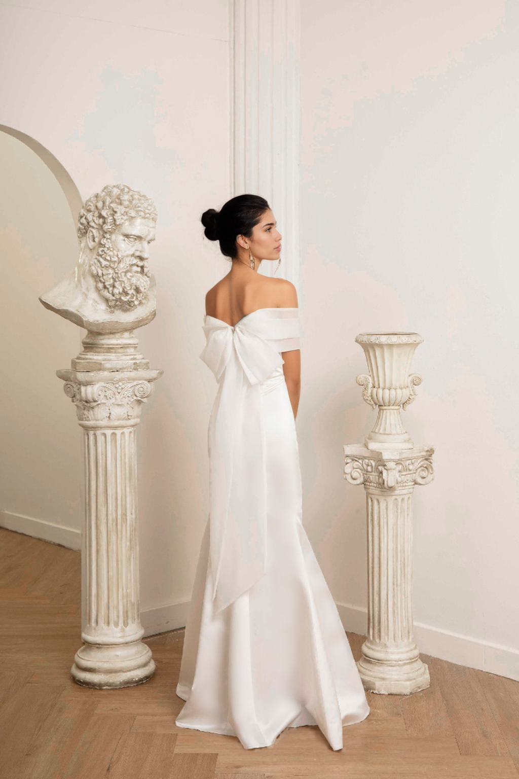 Off-shoulder mermaid wedding dress with chiffon trim