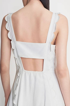 Minimal white summer dress with structured fit by taileroom