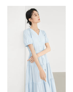  Feminine layered skirt dress styled with sandals