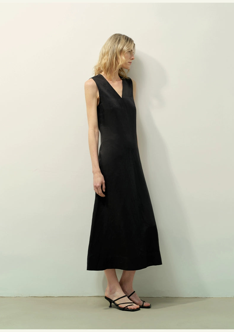 Lightweight linen blend A-line dress styled with heels