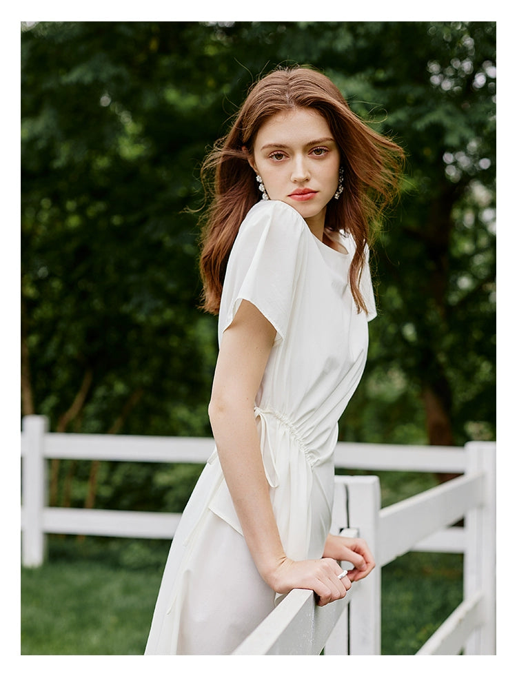  Close-up of concealed zipper on white cotton dress