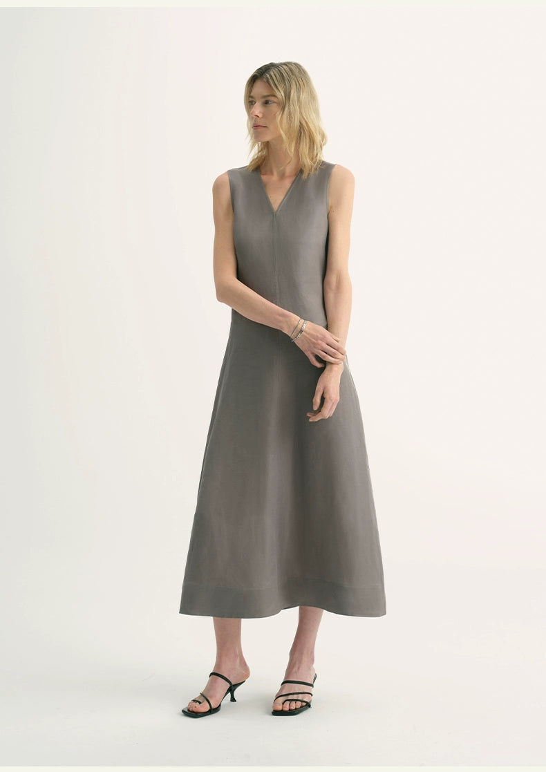 The ARTM neutral V-neck summer dress