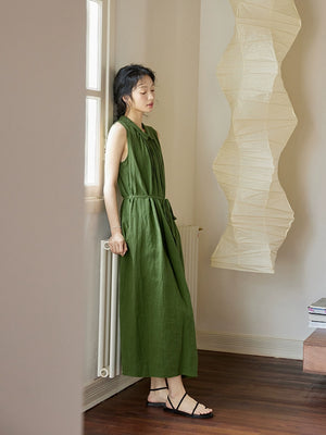 Taileroom green linen dress styled for summer