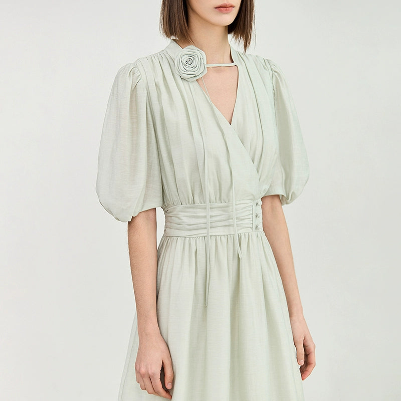 Romantic choker neck maxi with vintage silhouette