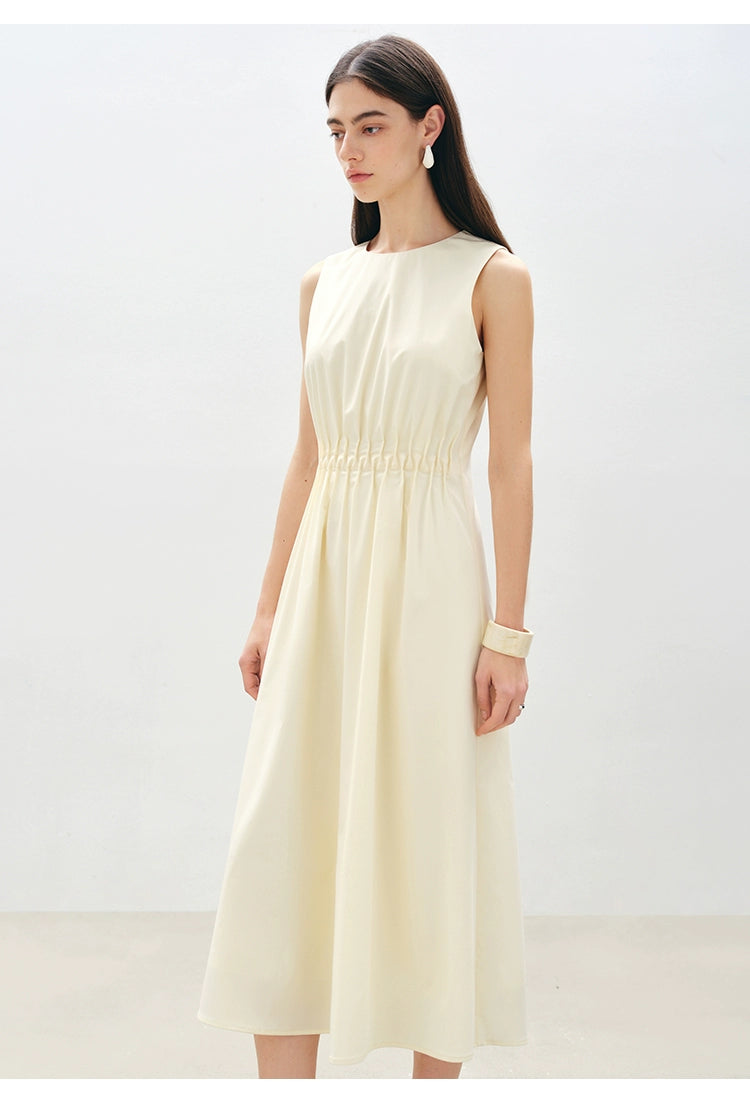 Feminine pink midi for garden parties or casual elegance
