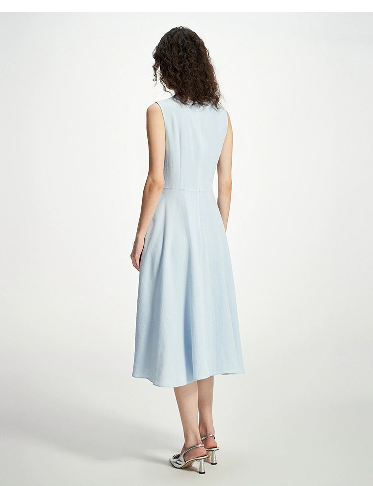 Refined sleeveless dress with structured silhouette