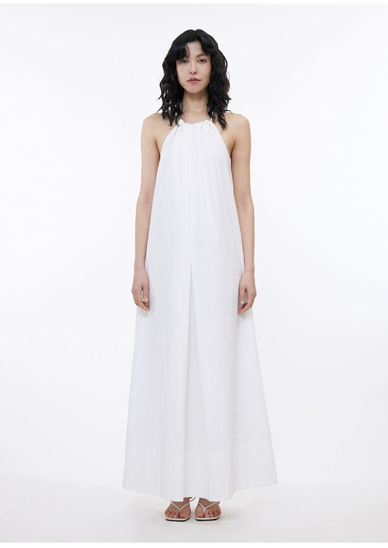  Structured halter dress with pockets